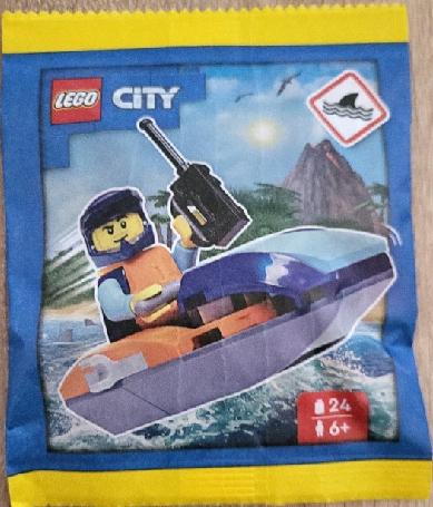 Explorer with Water Scooter #952309