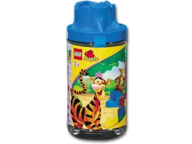 Bouncing with Tigger #2975