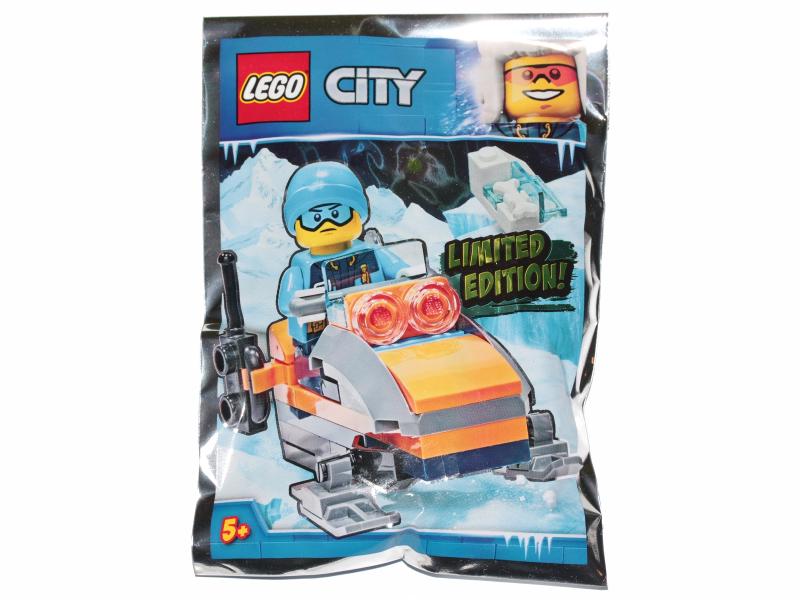 Arctic Explorer with Snowmobile #951810
