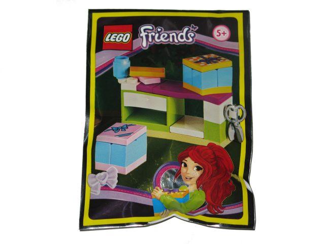 Table for Gifts Wrapping #561611