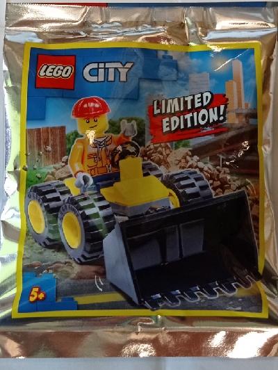 Builder with Epic Digger #952102