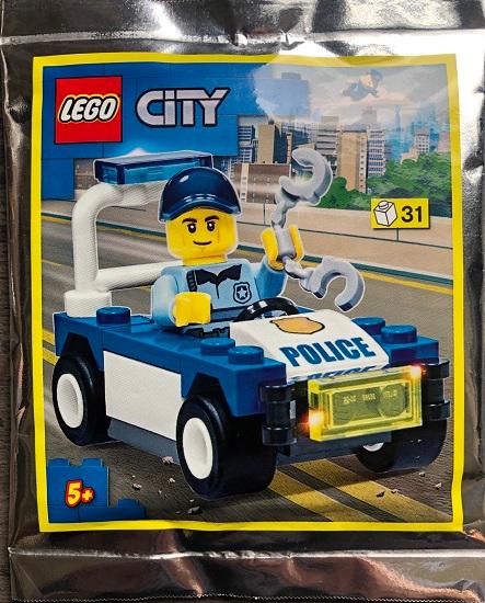Policeman with Car #952201