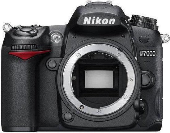 Nikon D7000 (Body) DSLR Camera