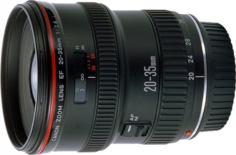 EF 20-35mm f/2.8L Black Lens