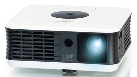 Toshiba F10 (858x600) Projector