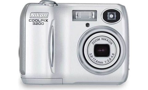 Nikon Coolpix 3200 - Compact Camera