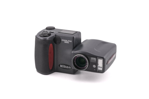 Coolpix 990 - Compact Camera