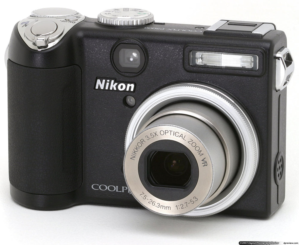Nikon Coolpix P5000 - Compact Camera