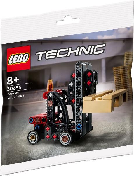 Forklift with Pallet #30655