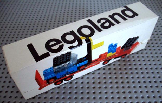 Low-Loader with Fork Lift Truck #684