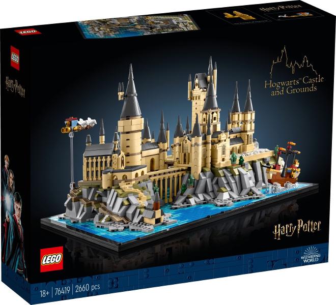 Hogwarts Castle and Grounds #76419