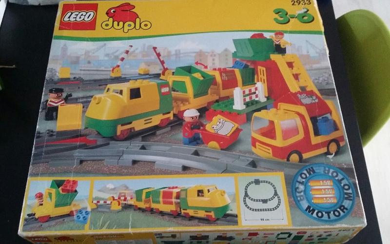 Deluxe Train Set #2933