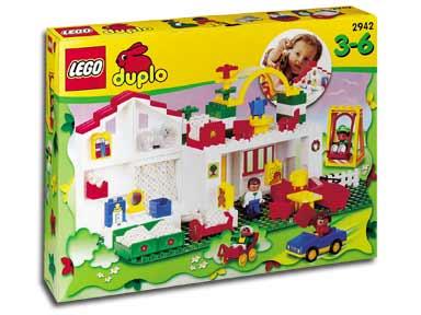 Playhouse #2942