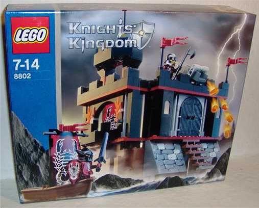 Dark Fortress Landing #8802