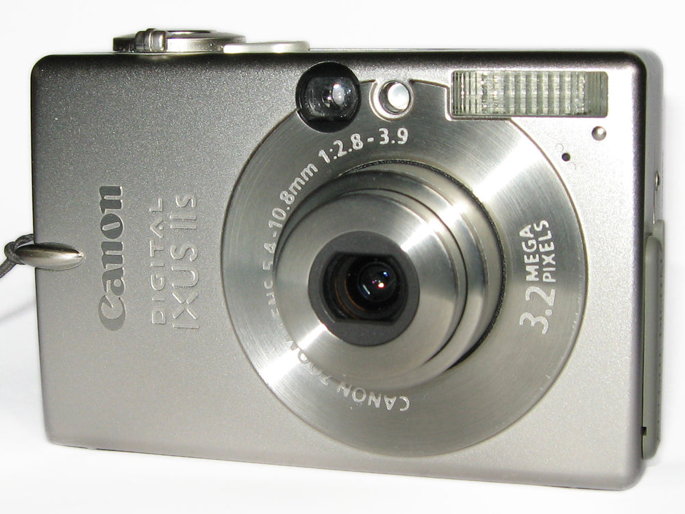 Digital IXUS IIs - Compact Camera