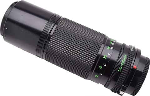 FD 100-200mm f/5.6 Lens